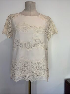 Ann Taylor Cream Lace Trim Short Sleeve Blouse Size XS